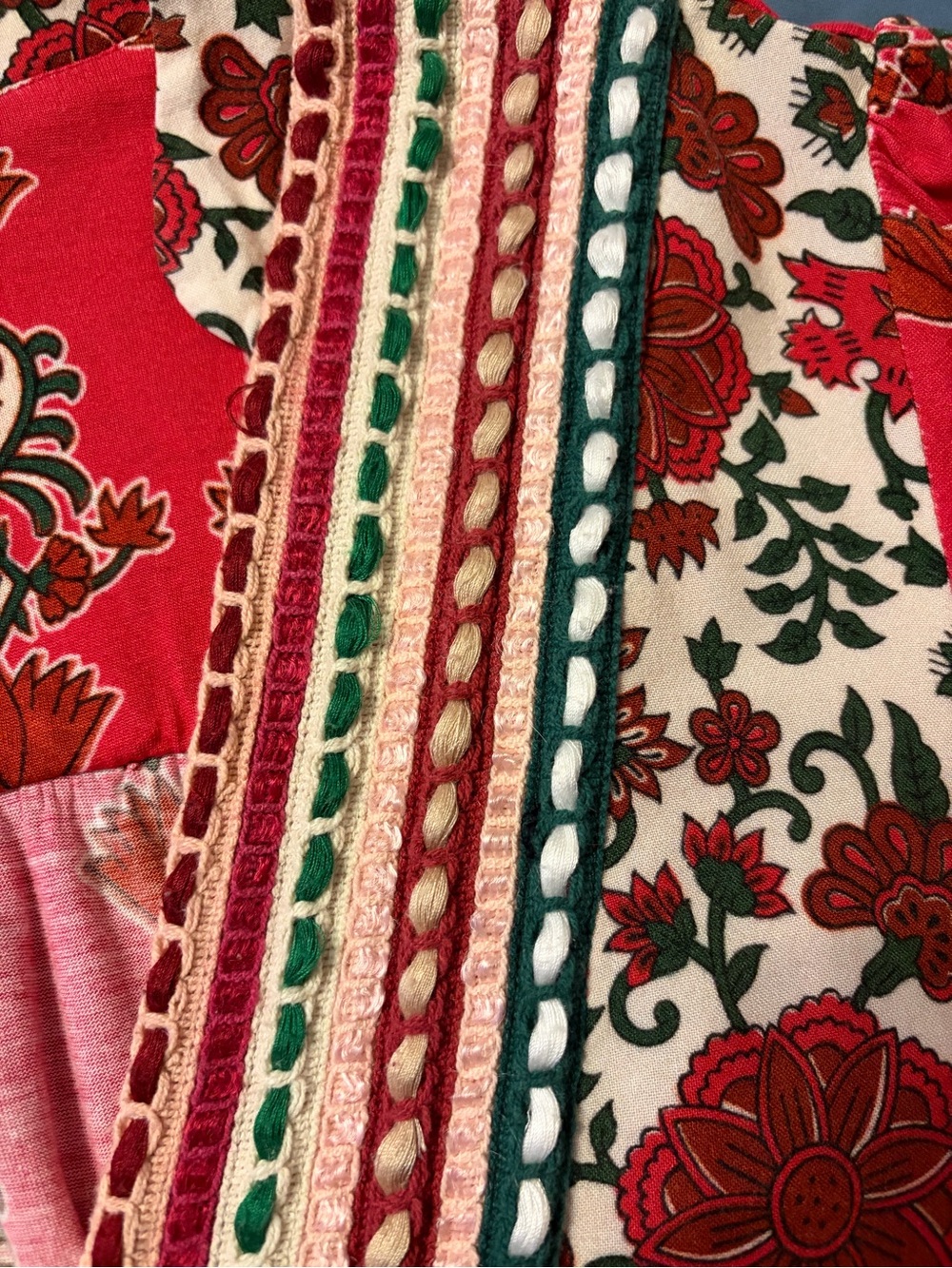 Anthropologie Bl^nk London Stephanie Floral V-Neck Peasant Top Red/Beige Small - Picture 4 of 7